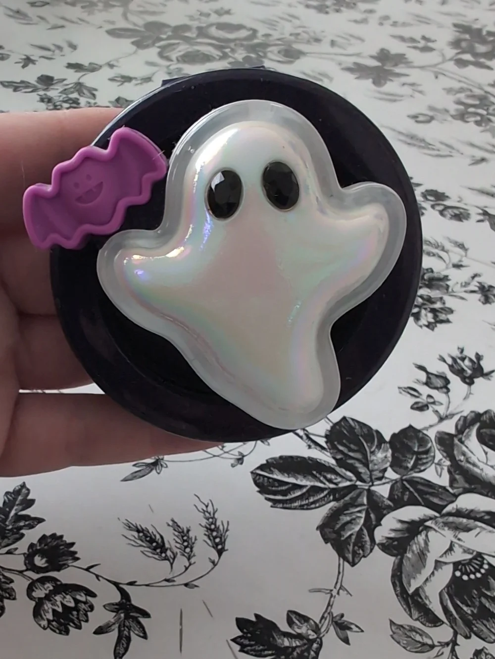 Bath & Body Works Cute Ghost Car Freshener Holder - Picture 1 of 4